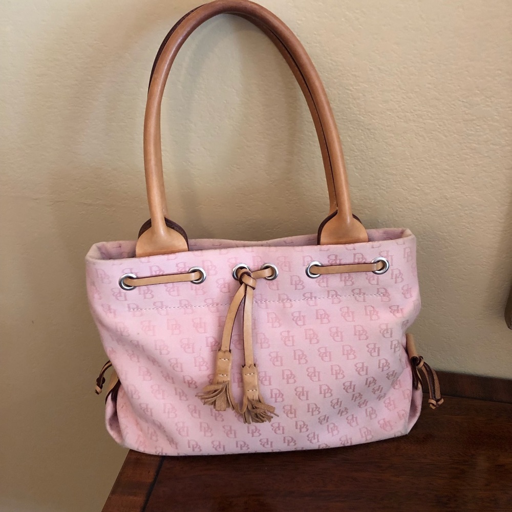Dooney & Bourke shoulder bag